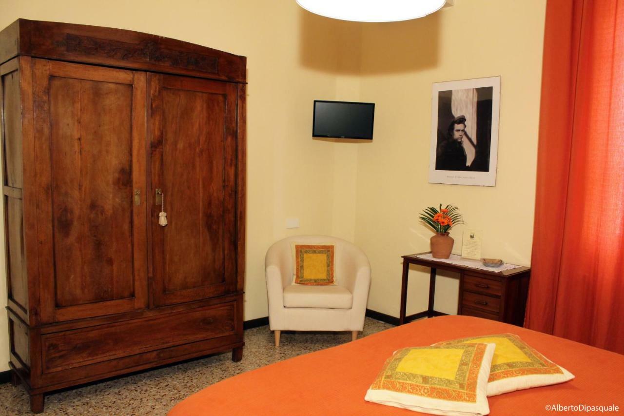 La Sosta Fuori Stazione Bed & Breakfast Brescello Exterior foto